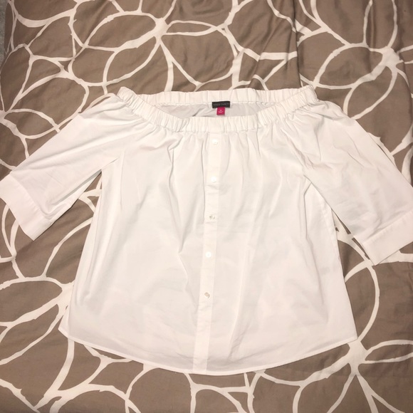 NWOT Off the shoulder Vince Camuto Blouse - Picture 2 of 2